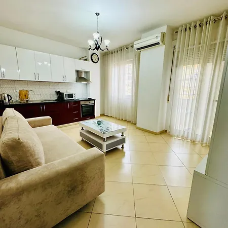 Selvia Center Daire Tiran